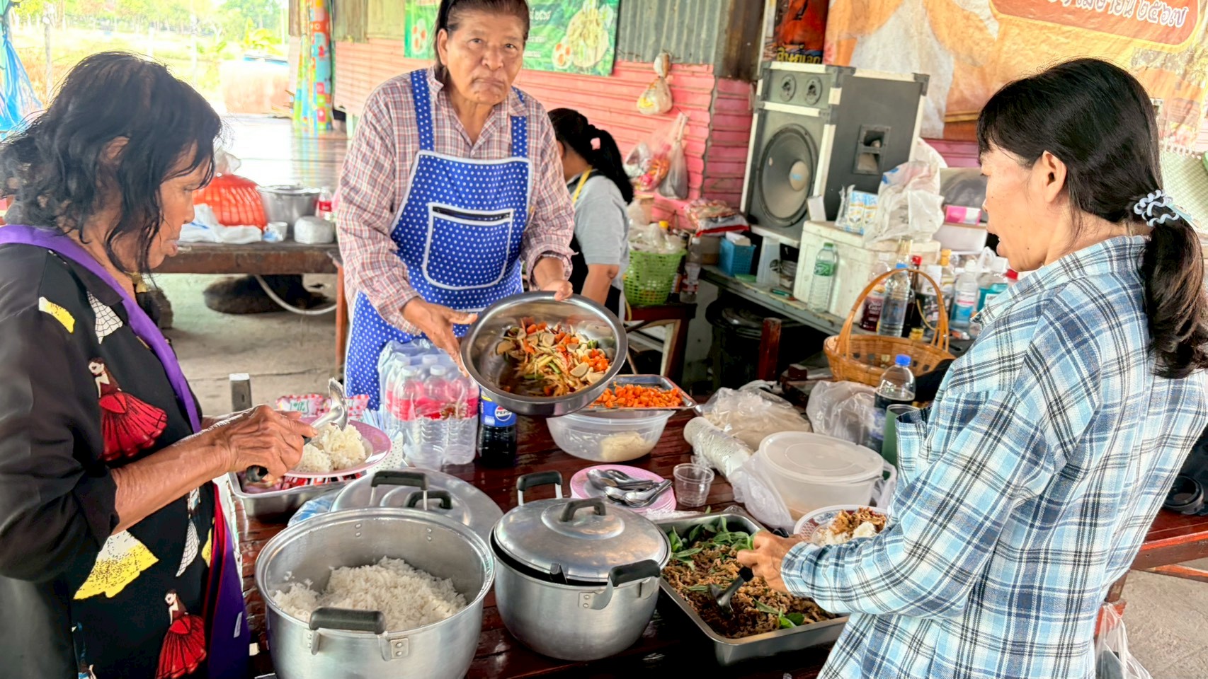 title - ส.ป.ก.อ่างทอง จัดฝึกอบรมโครงการพัฒนาธุรกิจชุมชน กิจกรรมพัฒนาธุรกิจชุมชนในเขตปฏิรูปที่ดินจังหวัดอ่างทอง ประจำปีงบประมาณ พ.ศ. 2569 และประชาสัมพันธ์งดการเผาในพื้นที่เกษตรกร